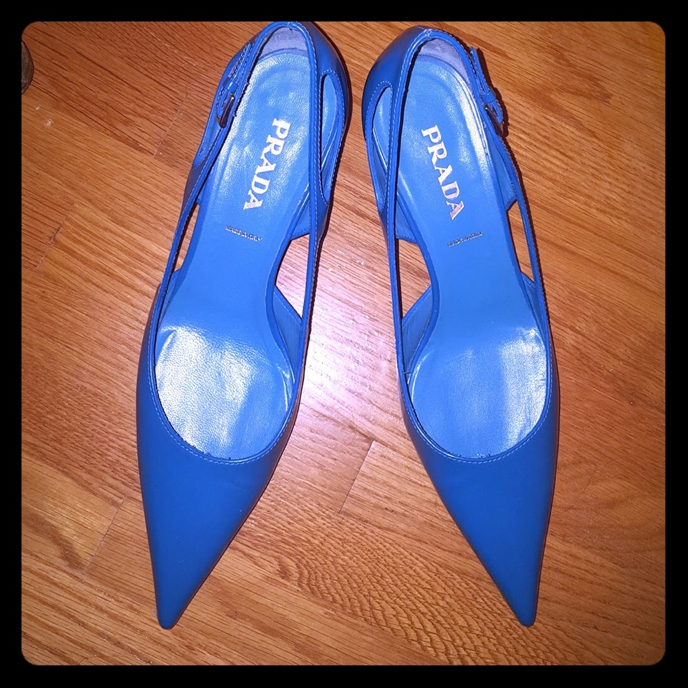 Prada leather shoes 37